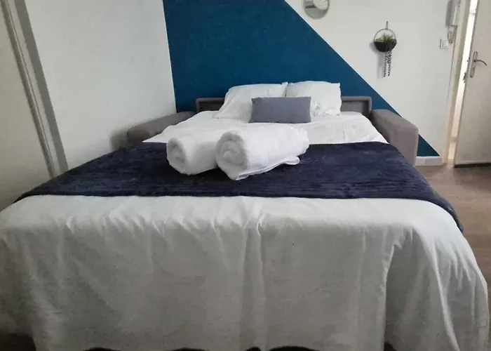 Апартаменты Le Nid De - Proche Des Thermes Нери-ле-Бен